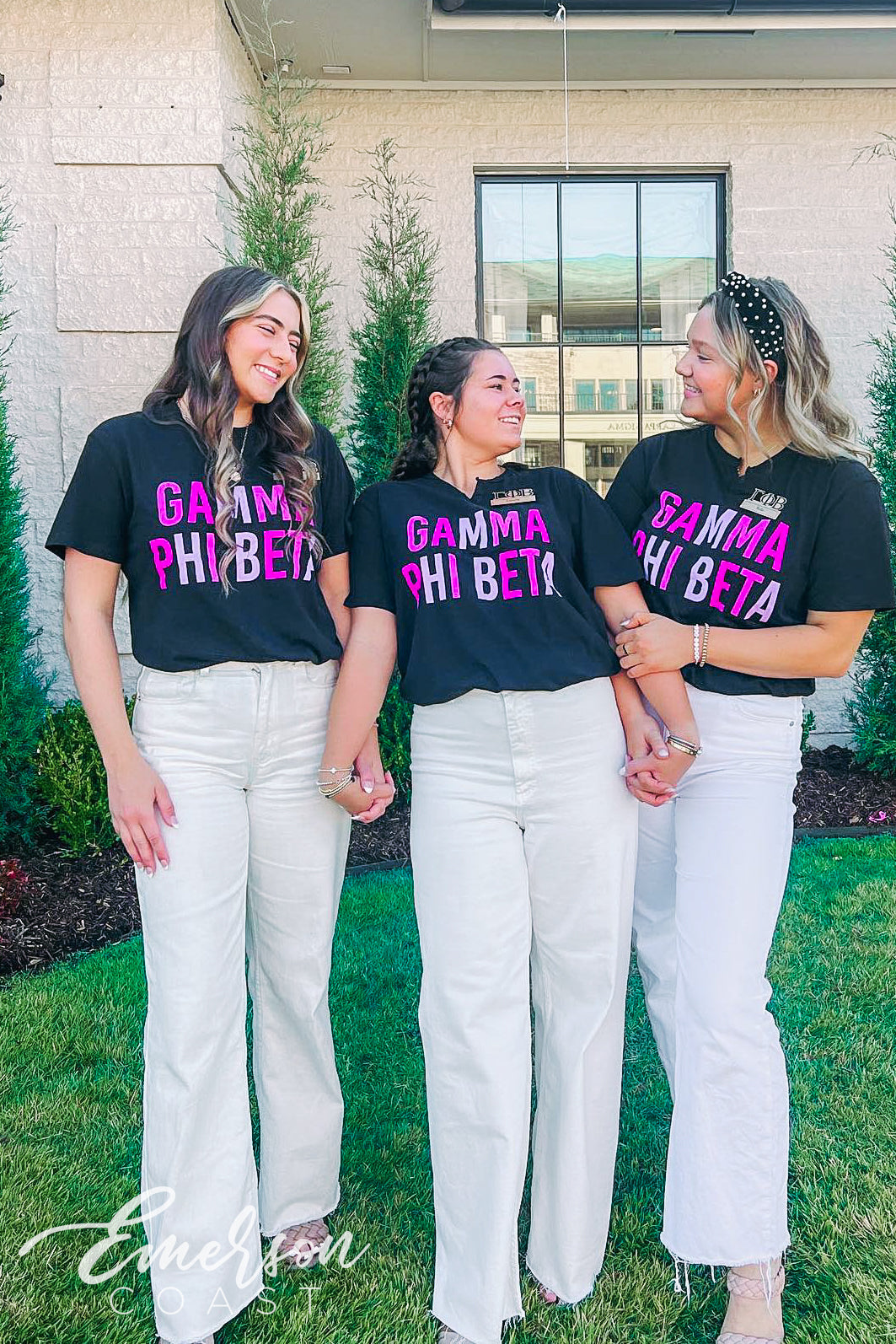 Gamma Phi Beta Sisterhood Round Black Notch Tee