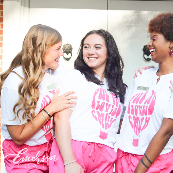 Phi Mu Loves CMNH Hot Air Balloon Notch Tee