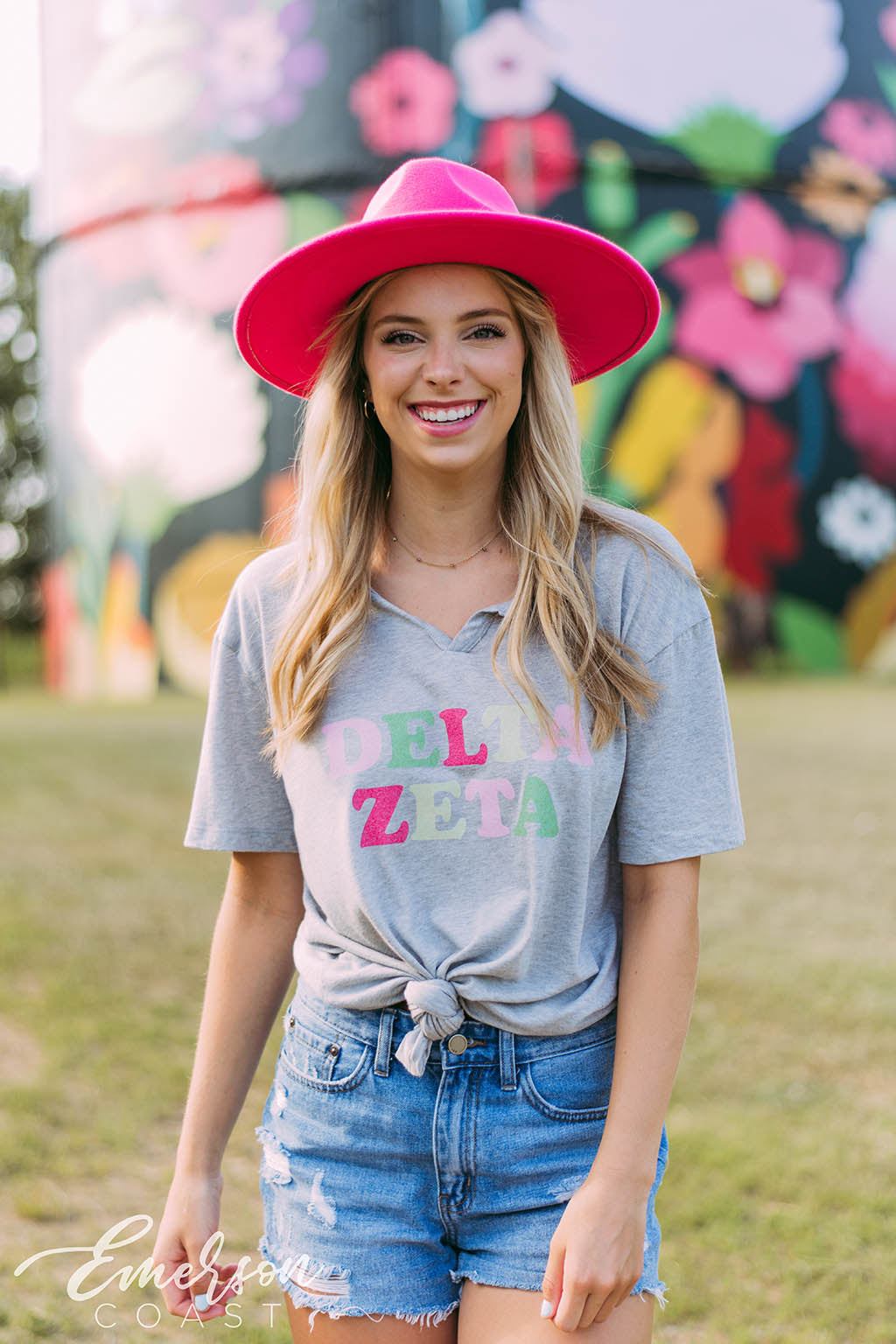 Delta Zeta Light Gray Notch Tee