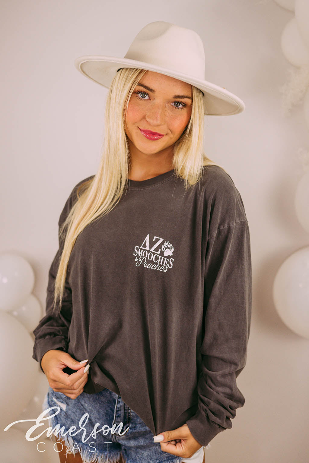 Delta Zeta Philanthropy Smooches and Pooches Long Sleeve Tee