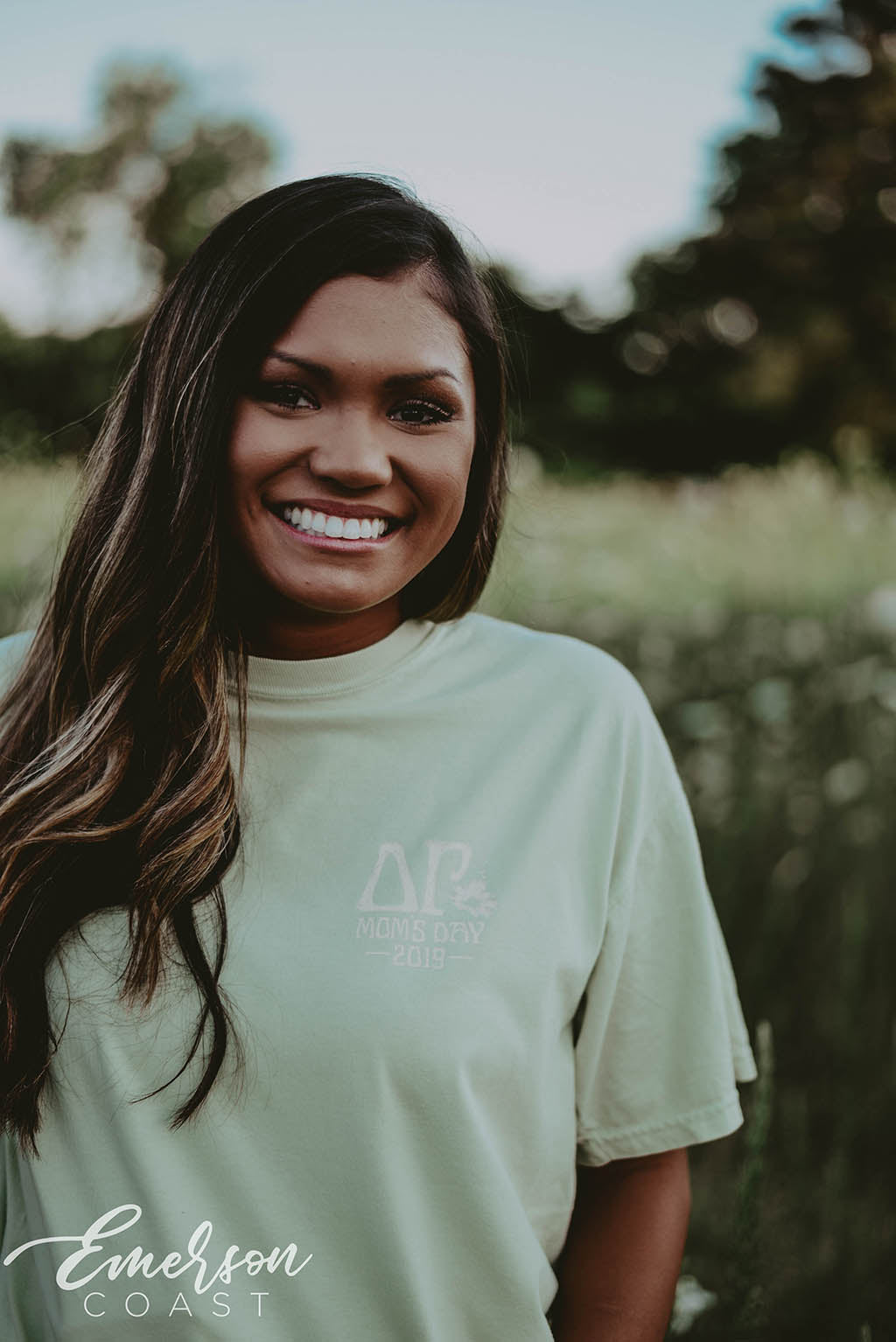 Delta Gamma Retro Mom's Day Tee