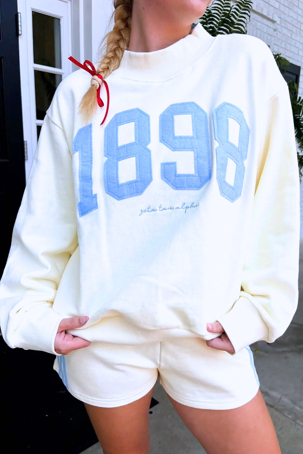 Zeta Vintage Varsity Mockneck