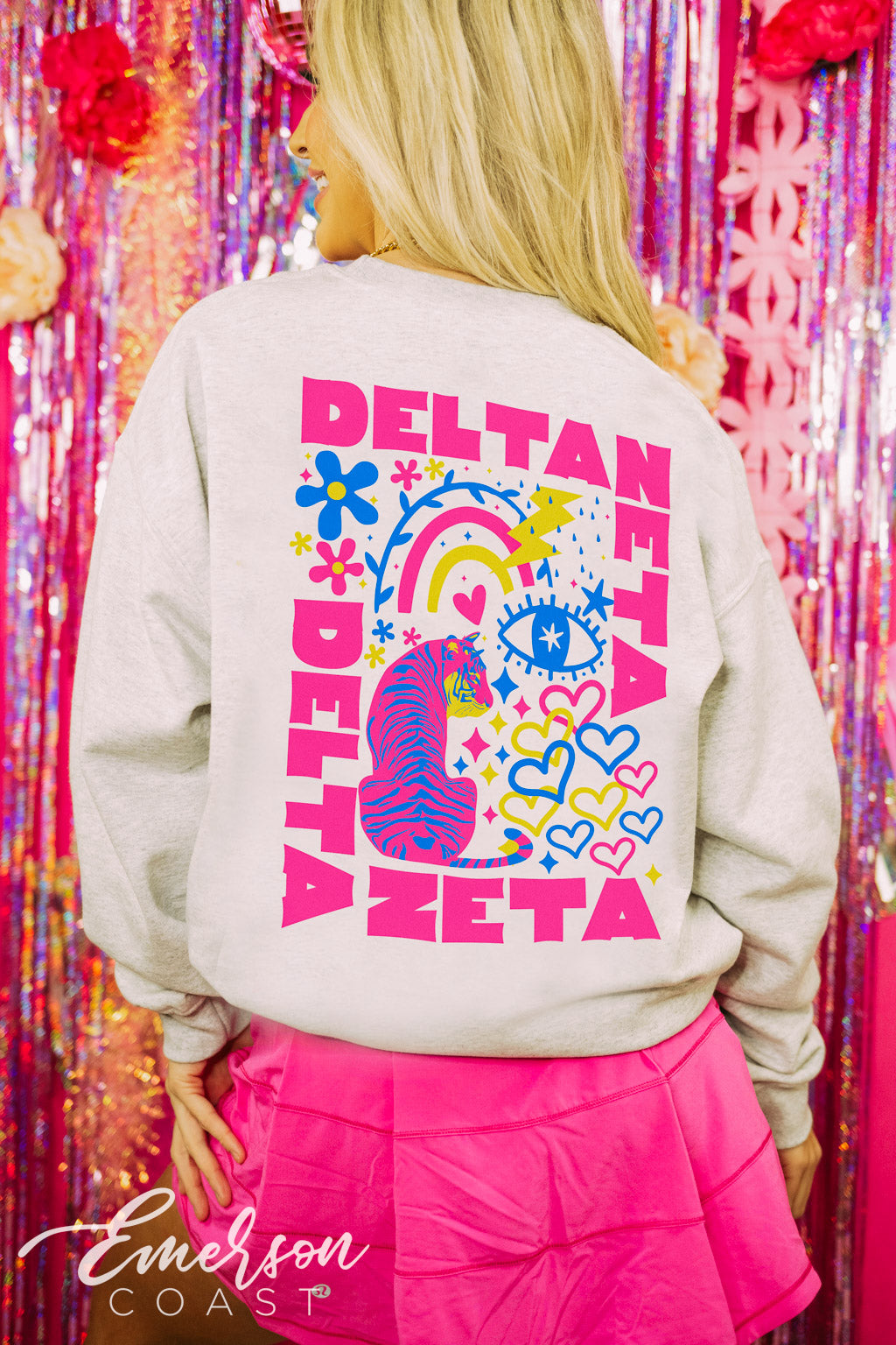 Delta Zeta Graphic Art Pullover