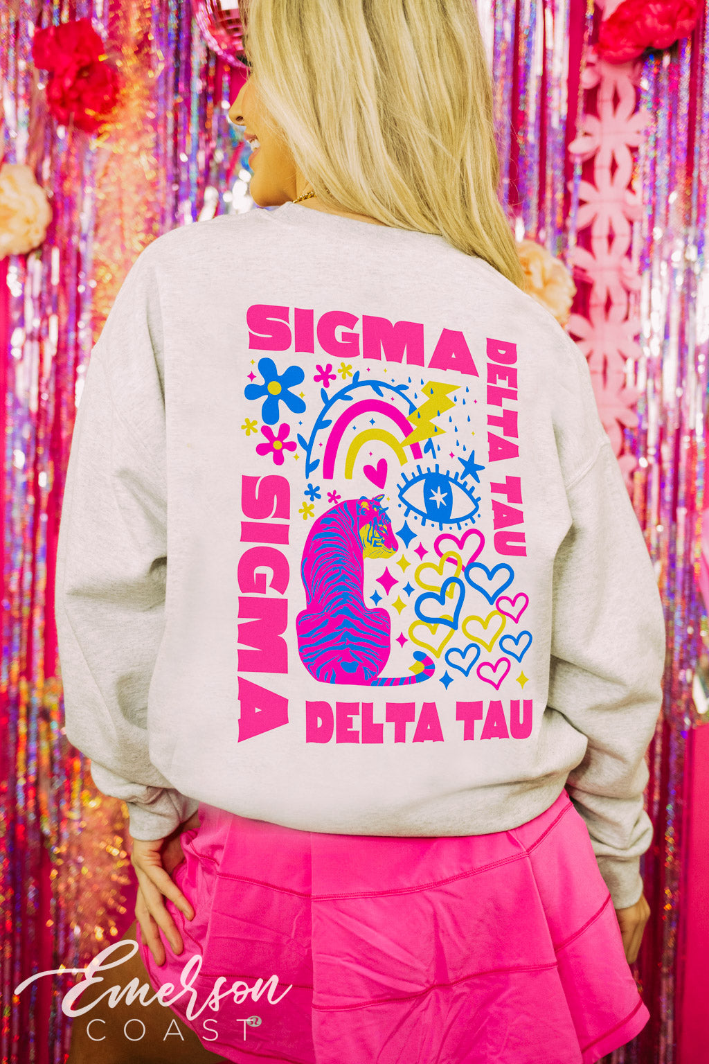 Sigma Delta Tau Graphic Art Pullover