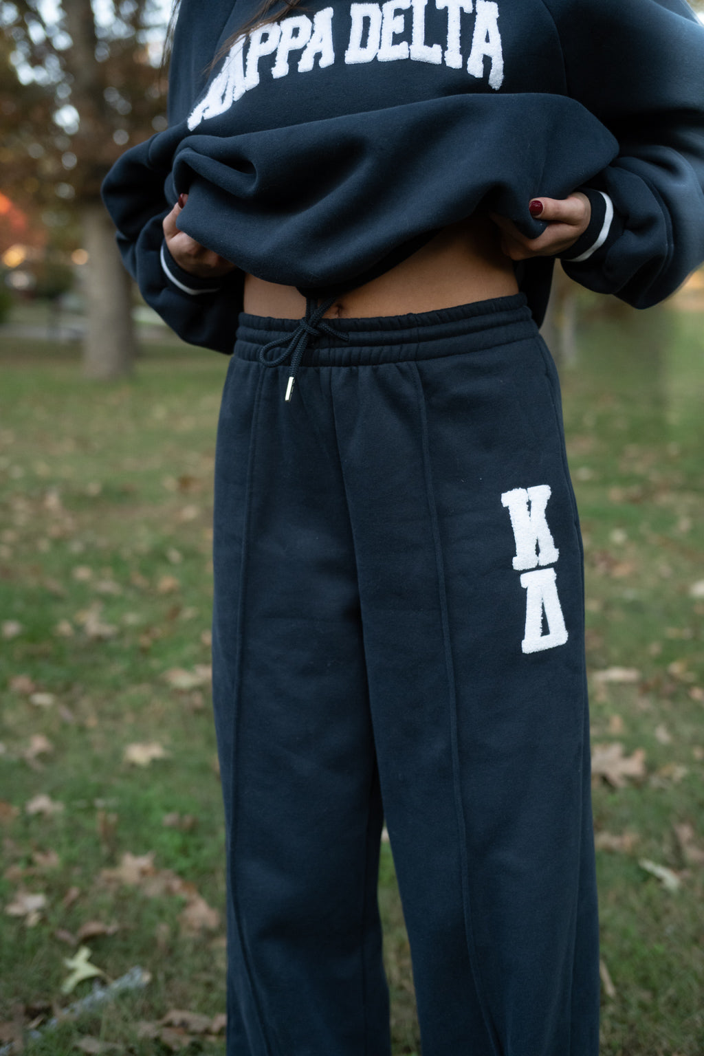 Emerson Coast Letterman Vneck & Pants Set