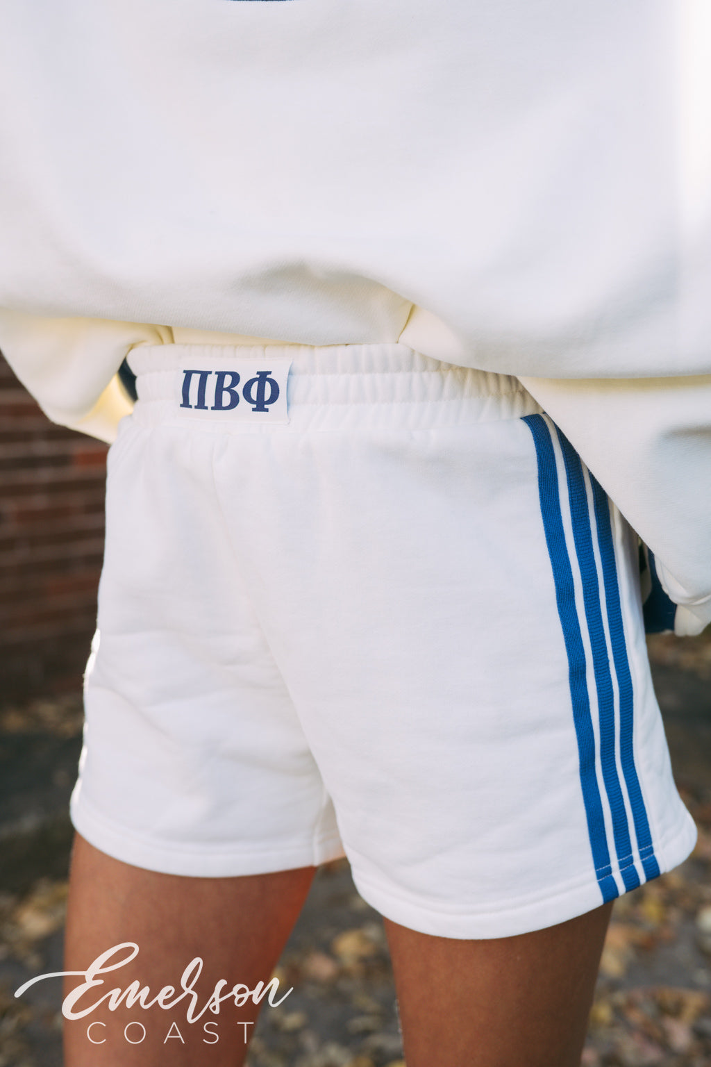 Emerson Coast Embroidered Voyage Set