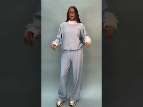 Blue Boathouse Embroidered Mockneck Set