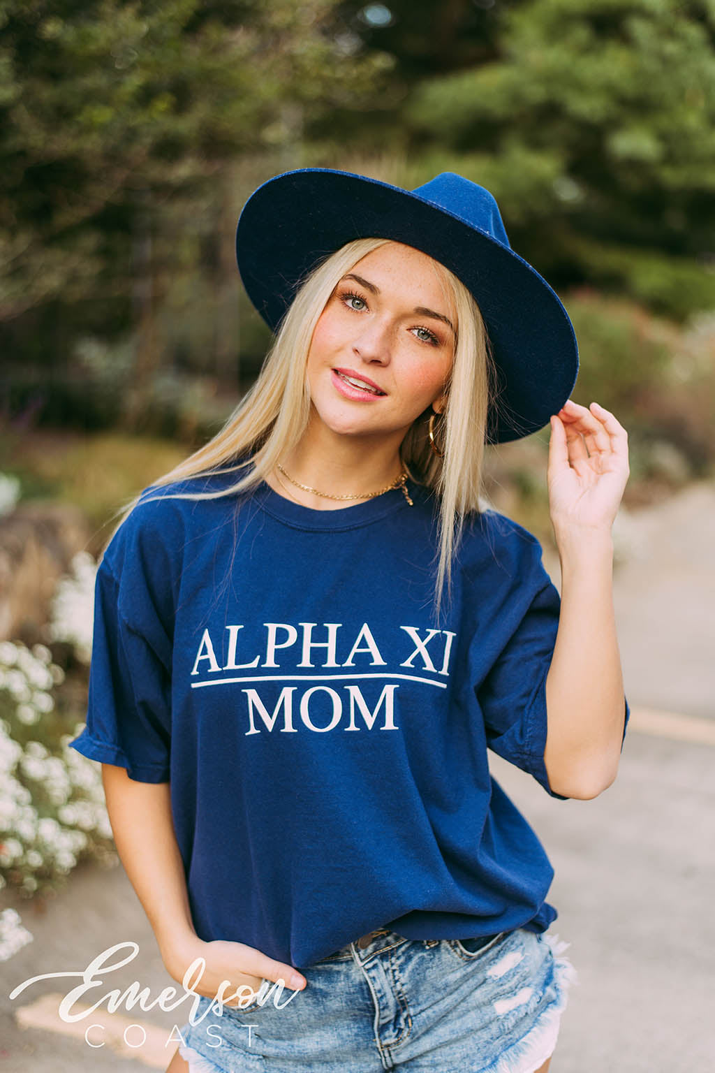 Alpha Xi Delta Simple Mom&#39;s Day Tee